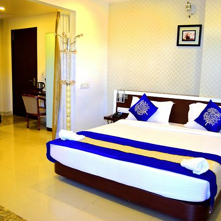 Hotel Landmark Bhubaneswar Extérieur photo